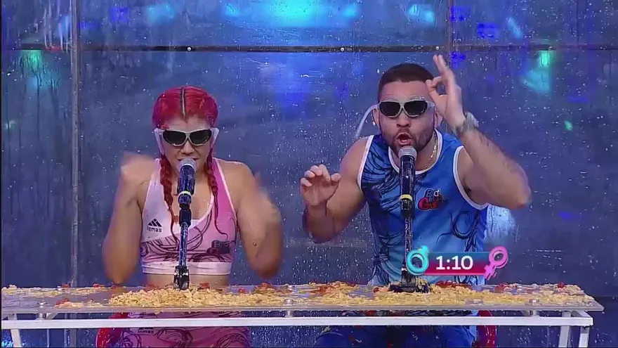 Las Curvas y Machos lograron superar el reto del Noticiero Extremo