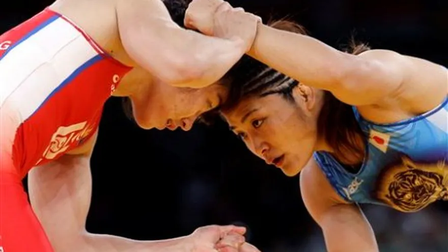 Icho se consagra tricampeona olímpica en lucha libre