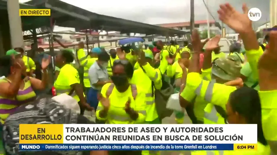 Reunión entre junta directiva de Autoridad de Aseo y trabajadores
