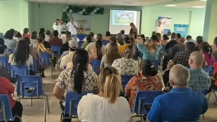 Docentes en Veraguas refuerzan su vocación a través de programa nacional