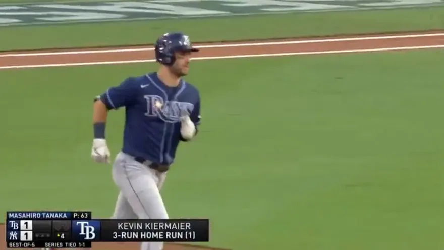 Rays vencen a Yankees y toman ventaja de 2-1 en serie divisional de Grandes Ligas