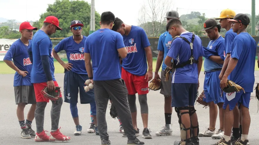 Ponce revela alineación de Panamá para debut en Mundial de Béisbol Sub-18