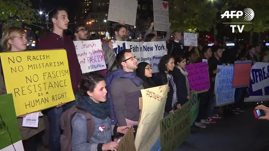 Protesta en New York en apoyo a refugiados de Siria e Irak