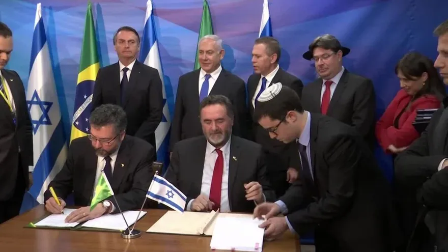 Bolsonaro afianza alianza con Israel en visita oficial