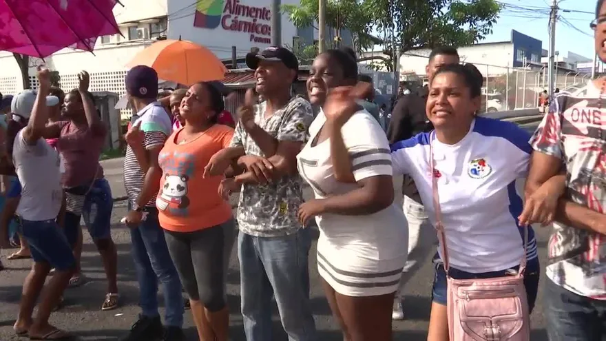 Residentes en Concepción protestan contra construcción en el lugar