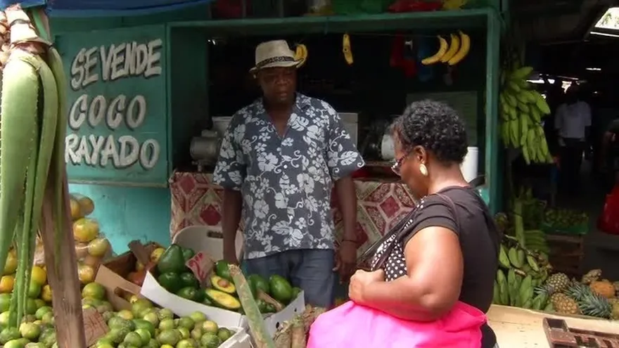 Vendedores de legumbres perdieron por las lluvias