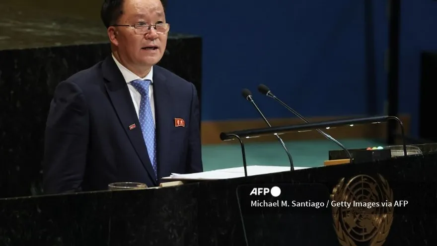 el viceministro de Relaciones Exteriores norcoreano Kim Son Gyong.