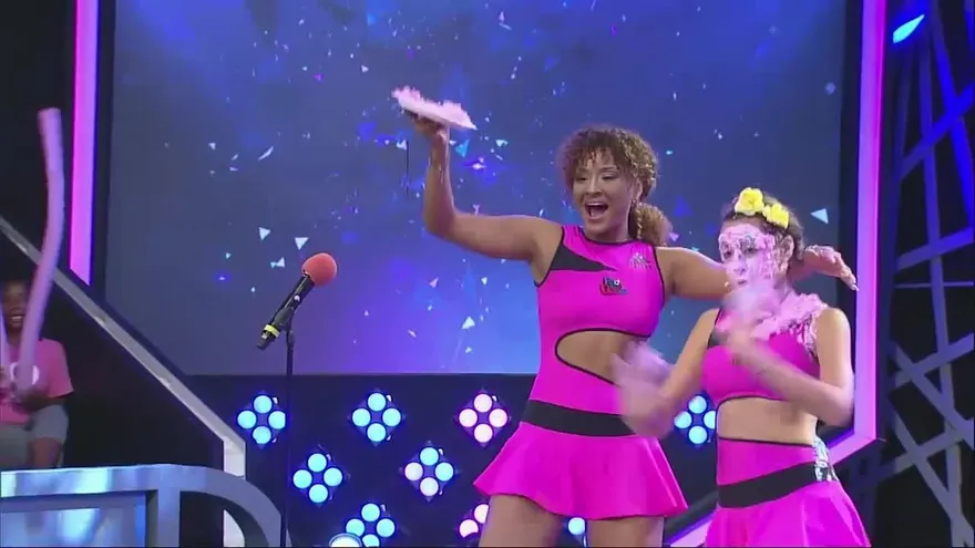 Tortazos como nunca entre las curvas en Si Lo Sabes Torta