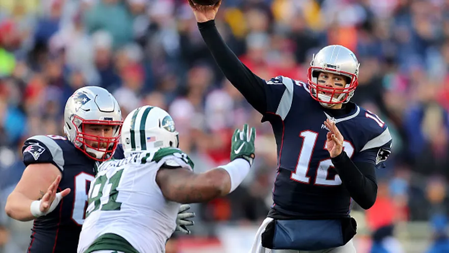 Tom Brady lideró una ofensiva arrolladora de los Patriots ante los Jets