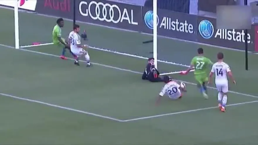 Penedo en Saprisa, Blas salió del Dallas y Tejada sigue con el Juan Aurich