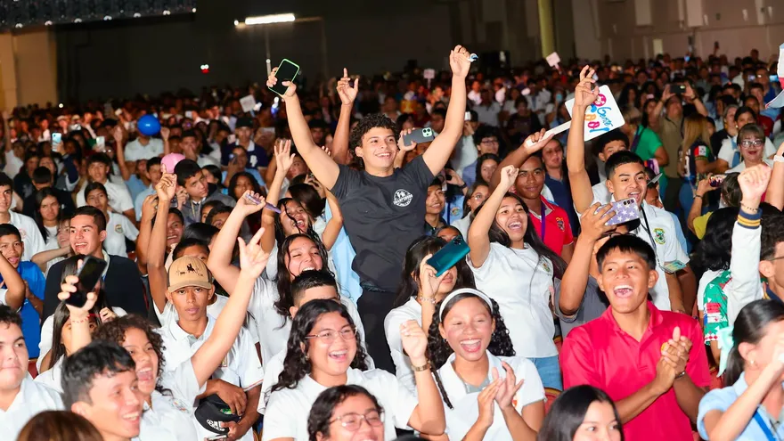 Más de 2 mil estudiantes participan en Conecta’26, un programa de Meduca para el liderazgo juvenil