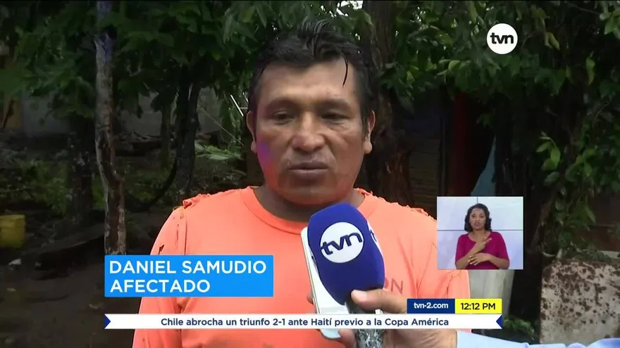 Árbol cae sobre una casa con ocupantes adentro en Chiriquí