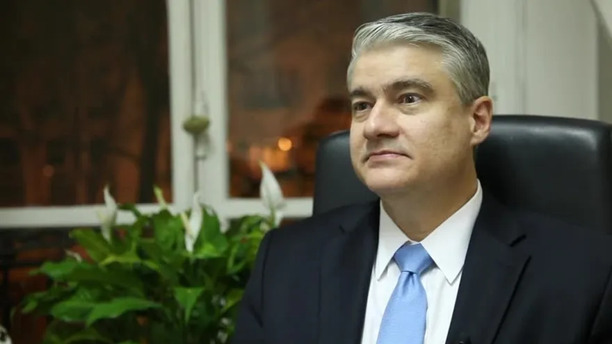 Francia condiciona las negociaciones con Panamá