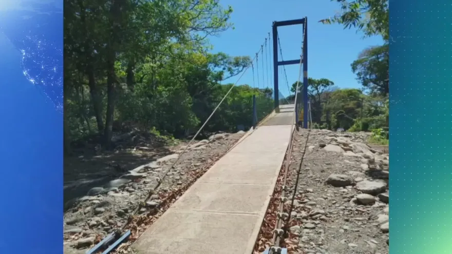 ¿Cómo avanza la construcción de puentes zarzos?