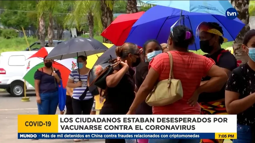 Caos y desesperación en jornada de vacunación