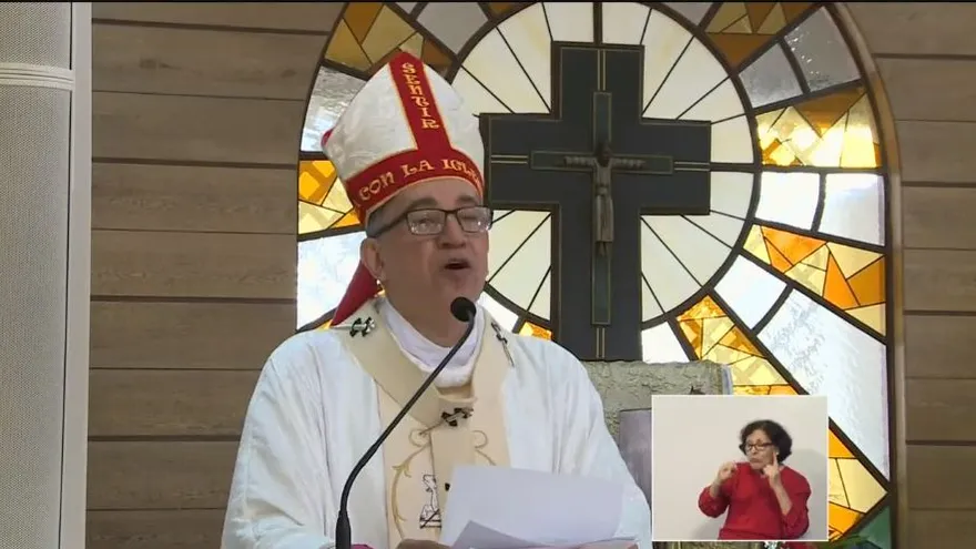 Ullloa: Les suplico, dejemos de estar retuiteando información del COVID-19. Foto/TVN Noticias