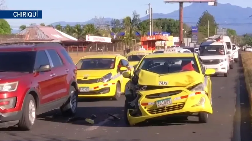 Se registra colisión en la vía Aeropuerto de David