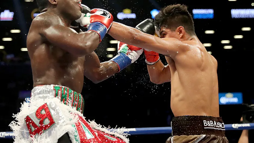 Broner no fue un problema para Mikey García