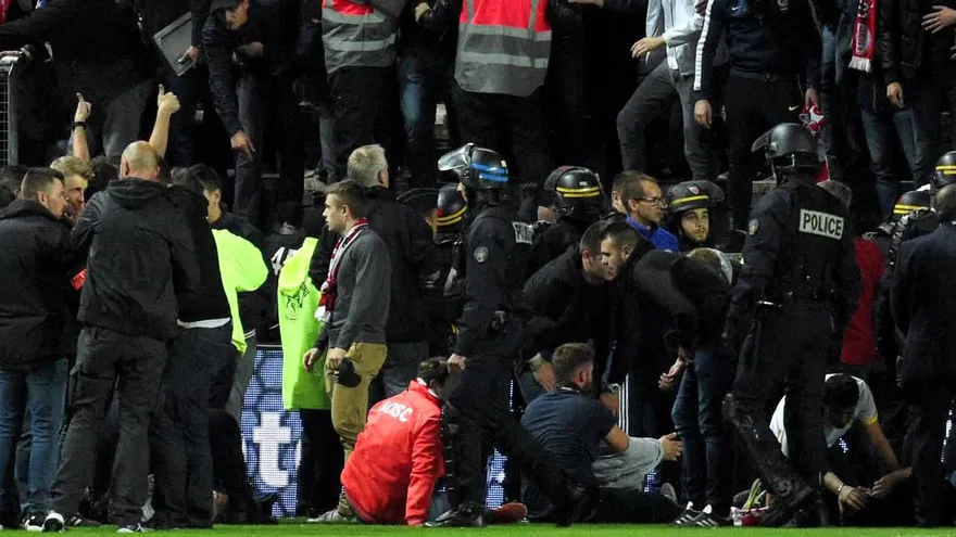 29 heridos tras caída de una valla en estadio de fútbol francés