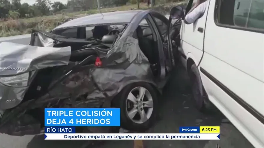 Cuatro heridos tras triple colisión en Penonomé