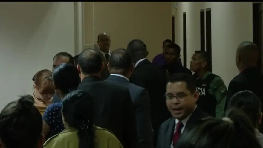 Fiscalía tendrá seis meses para investigación por robo millonario a la DGI