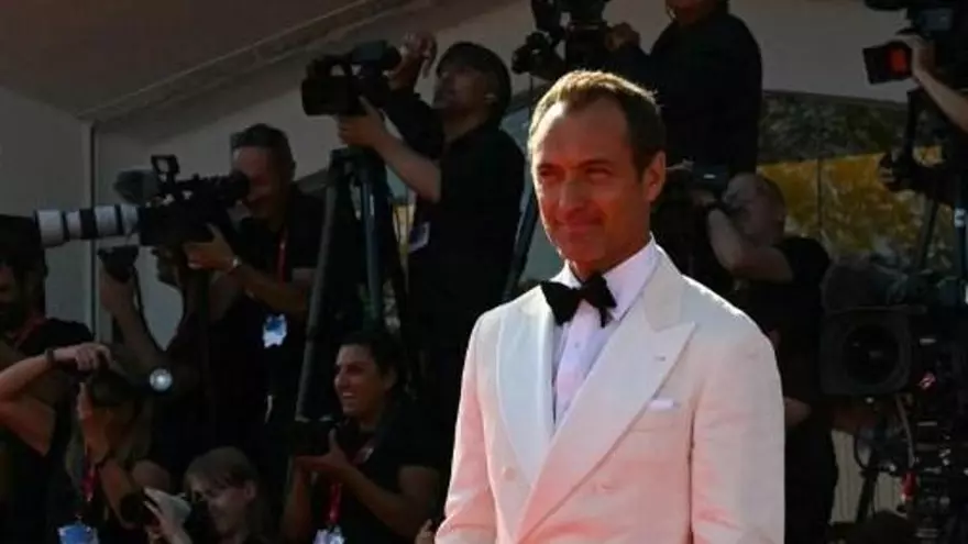 Jude Law no tuvo miedo de meterse en la piel de Vladimir Putin