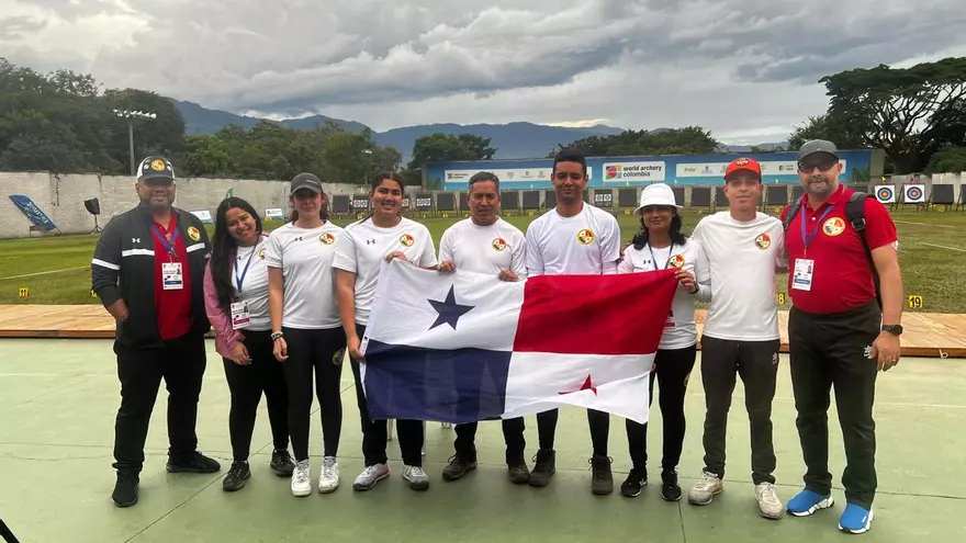 Competidores panameños de tiro con arco