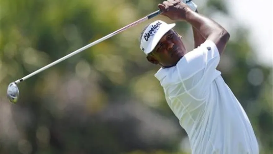 McIlroy y Singh encabezan el torneo PGA Championship