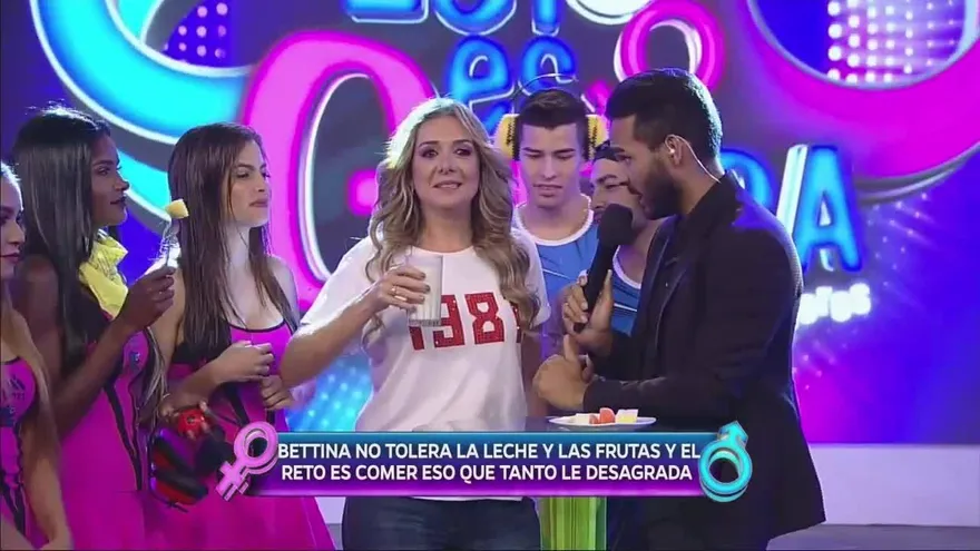 ¡Bettina tuvo que cumplir un TERRIBLE reto en vivo para ella!