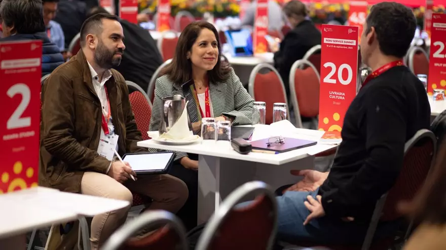 Ruedas de negocios entre empresas participantes