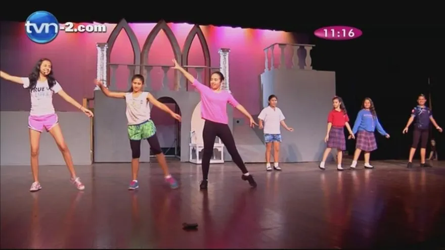 Obra de teatro "La bella y la bestia jr"  - Colegio San Agustin