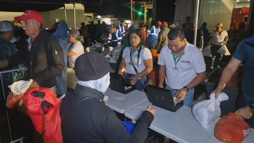 Inicia venta de caja navideña en distintos países