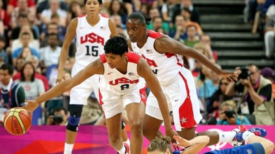 Estados Unidos no suelta el oro del baloncesto femenino