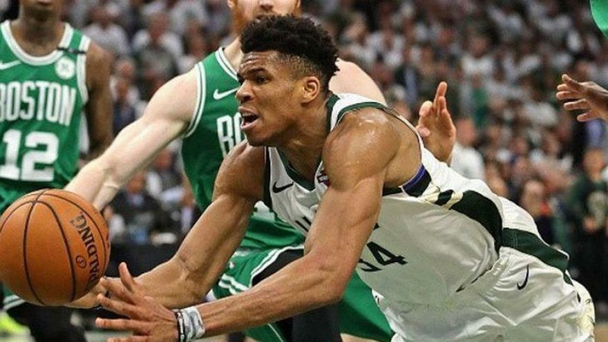 Los Bucks de Milwaukee empatan la semifinal a Boston Celtics