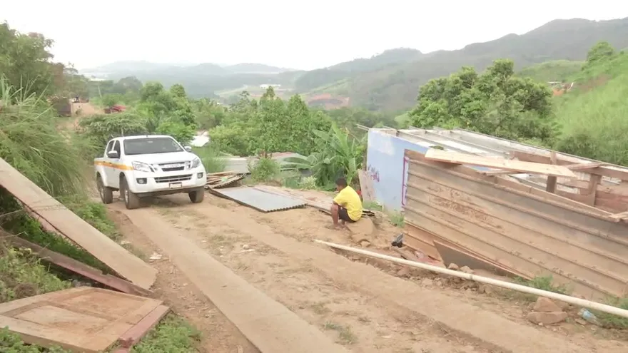 Continúan los desalojos en ‘Cerro Galera’