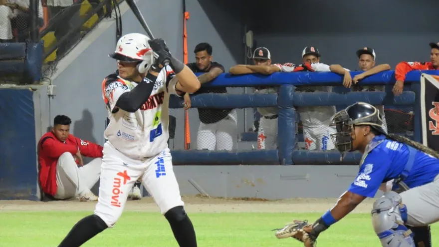 Resumen del partido Colón: 3- Los Santos: 4 (Béisbol Mayor- Serie Final- Juego 1)