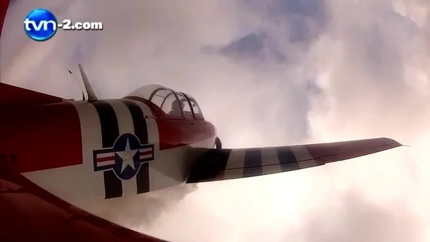 AVIONES ACROBÁTICOS