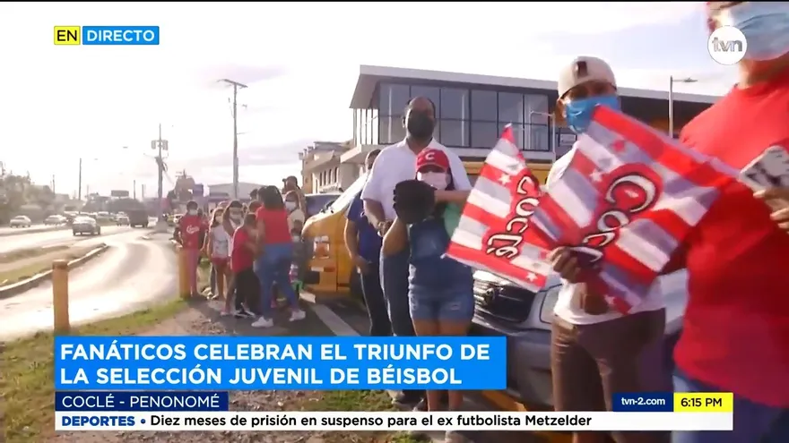 Fanáticos de Coclé celebran el campeonato de béisbol juvenil de Coclé