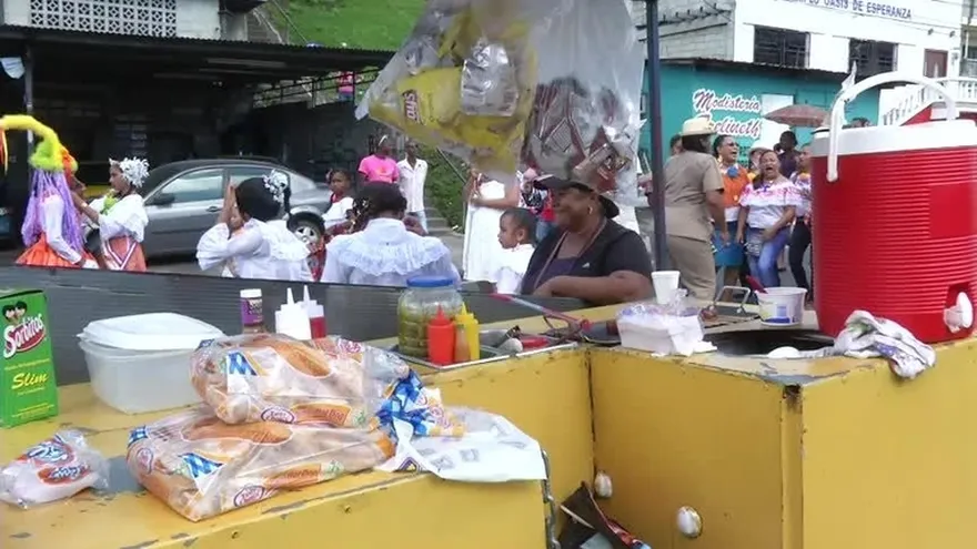 Autoridades de salud encuentran irregularidades en rutas del desfile