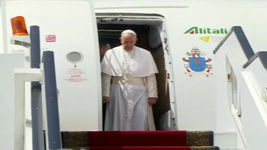 Papa Francisco inició visita a El Cairo
