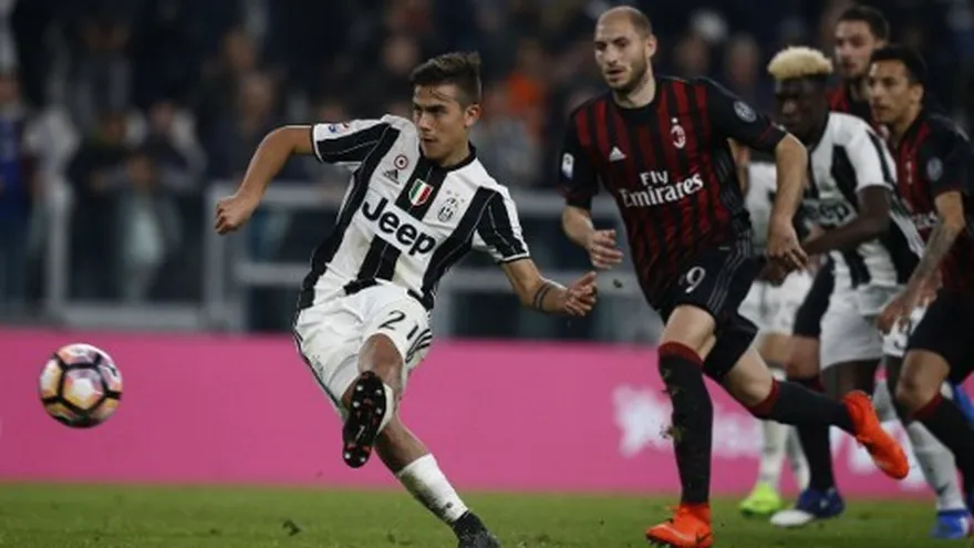 Juventus gana a Milan con penal de Dybala en el descuento.