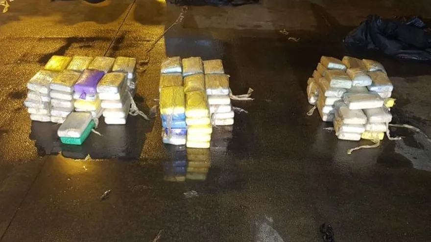 Decomisan 118 paquetes drogas en Colón.