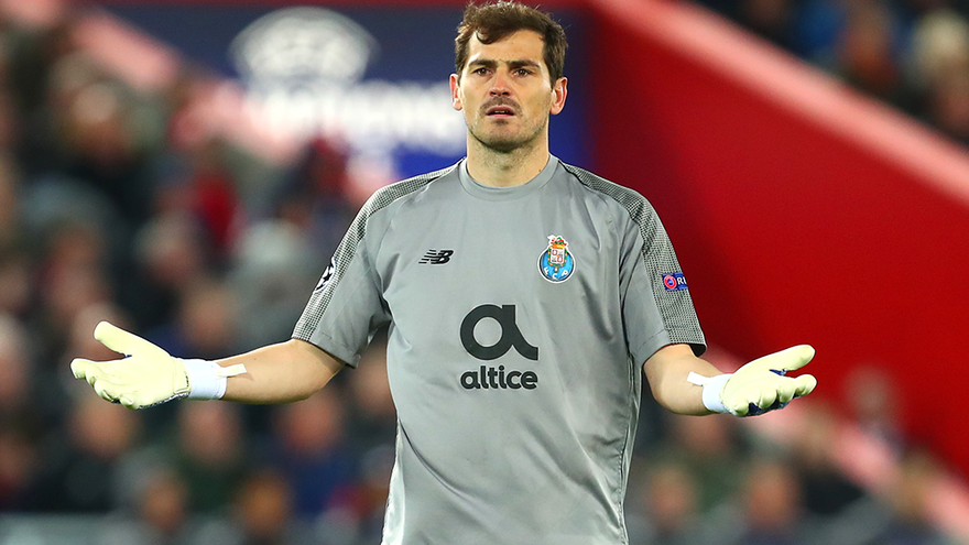 Brillantes atajadas de Iker Casillas en honor a su cumpleaños