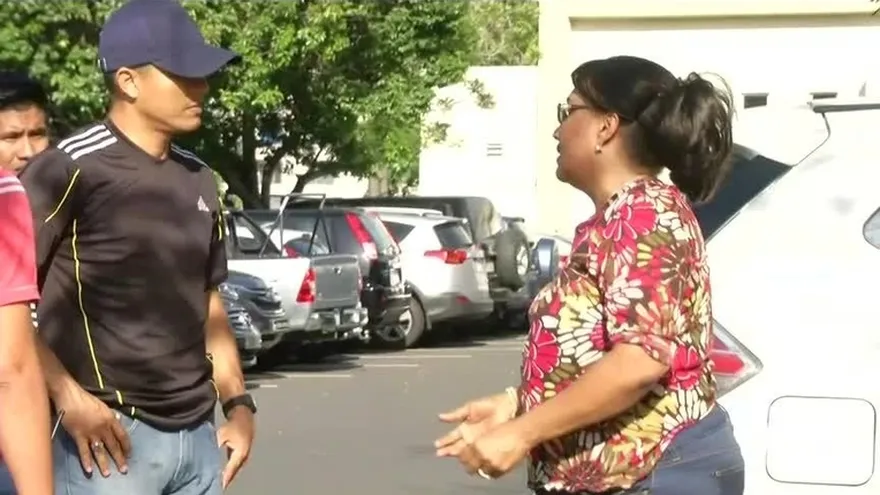 Mujer es atacada por delincuentes