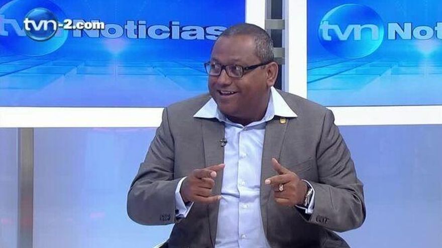 Diputado Raúl Pineda dice que su propuesta de ley no busca perjudicar a ‘influencer’