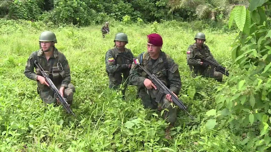 Ecuador pone freno a conversaciones de paz de Colombia con ELN