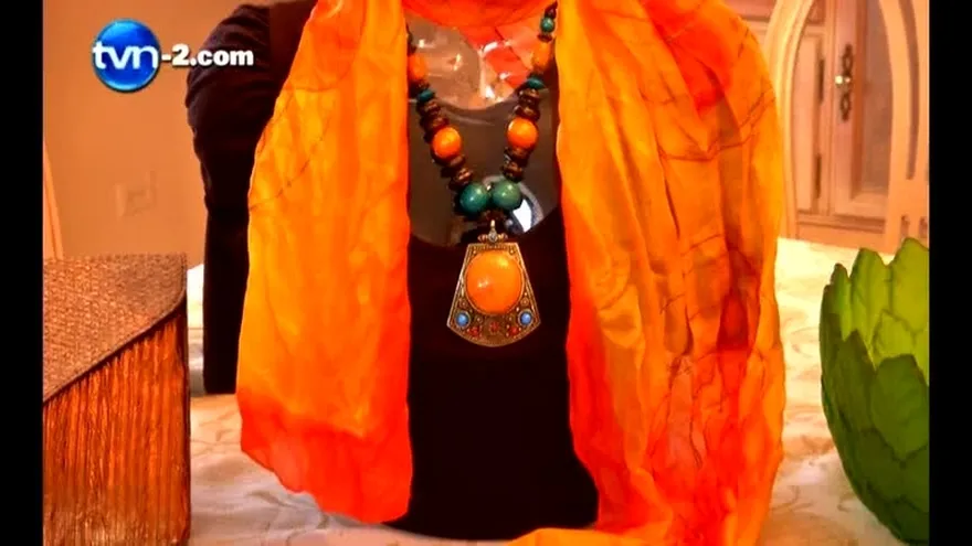 BUFANDAS CON COLLARES