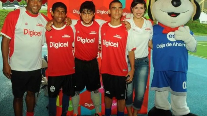 Futbolistas panameños van a academia en Barbados