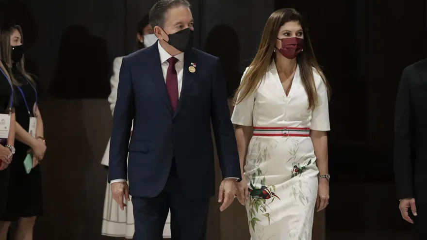 El presidente de la República, Laurentino Cortizo y la canciller Erika Mouynes en Costa Rica