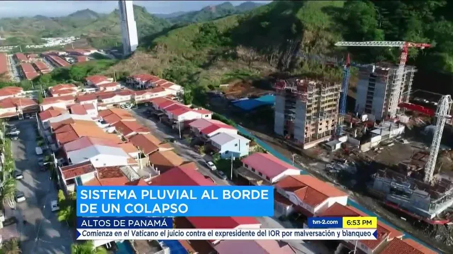 Denuncian alcantarillas llenas de basura en Condado del Rey